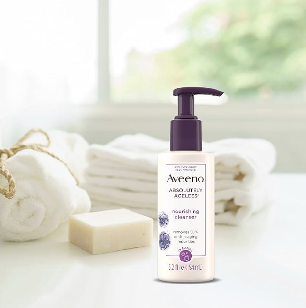 Aveeno Absolutely Ageless nourishing cleanser 